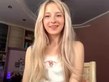 evaqt — Hi! im Eva and im #new here! GOAL:Wet My Toplove pattern 222tk #18 #skinny #shy #lovense [284 tokens remaining]