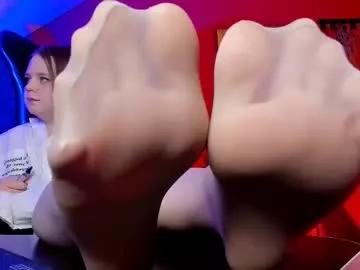footfetish_baby on Chaturbate 