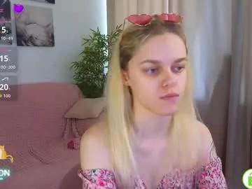fox_glove — tease pussy :) #bush #italian #blonde #hairy #teen [77 tokens remaining]