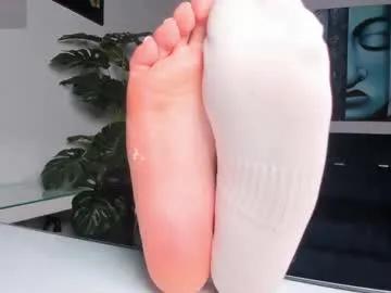 hanaboston — Welcome Dear  Ready for play // GOAL: Suck & spit feet [48 tokens left] #feet #stockings #pantyhose #leggings #socks