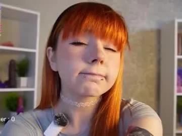 hannah_lourens — Make moan daddy. Tip 40,77,230,666  if you want to make my pussy feel so good - Goal: nude #redhead #fuckmachine #anal #squirt #teen