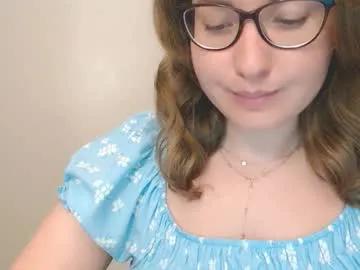 hartfoxx — #cute #glasses #pvt #bigboobs #tease