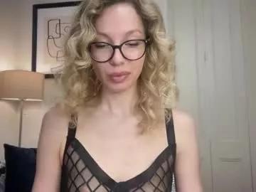 hottymilana on Chaturbate 
