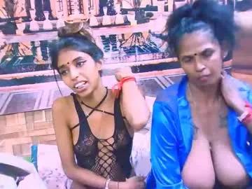 indiansexyslender4u2luv on Chaturbate 
