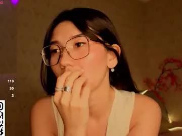 iris_on_cam on Chaturbate 