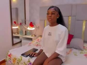 isisbrown_ on Chaturbate 