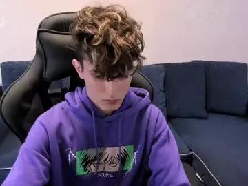 james_mil on Chaturbate