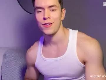 johnnnyhorny on Chaturbate