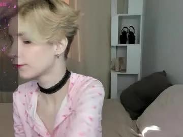 julescrown on Chaturbate