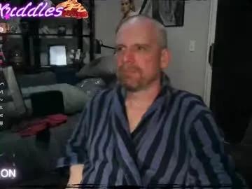 kenkuddles on Chaturbate 