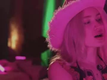 kinkylina_ on Chaturbate 