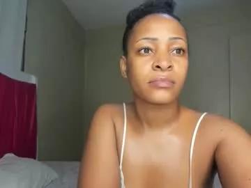kinkylyla on Chaturbate 