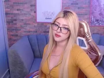 kitty_fox_b on Chaturbate 