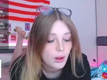 krisi_myrr on Chaturbate