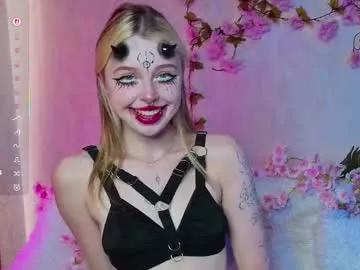 leiladwight on Chaturbate 