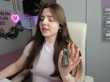 liawoow — GOAL: Topless 10 min [452 tokens remaining] Welcome to my room! #feet #british #new #daddy #18
