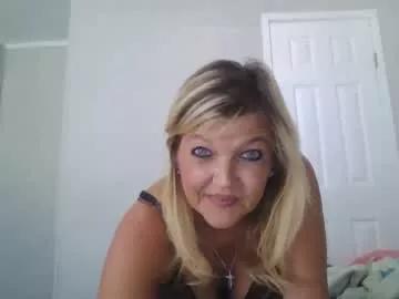 lilblonde412 on Chaturbate 
