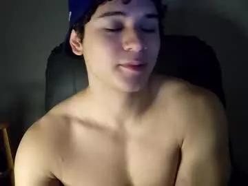 lilhotnando on Chaturbate 