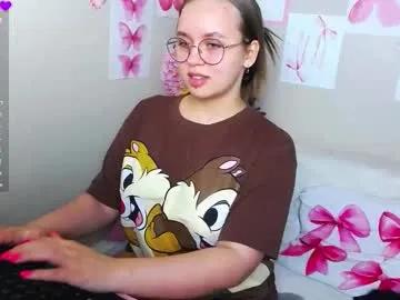 lilysweet13 on Chaturbate 