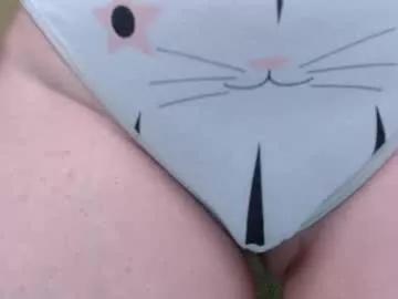 little_pearl_ on Chaturbate 