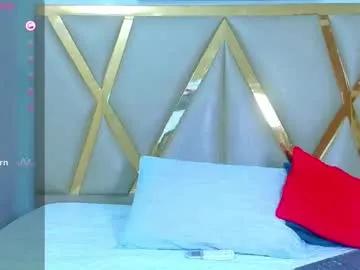 littleebonymommy on Chaturbate
