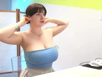 lovlybambi on Chaturbate 