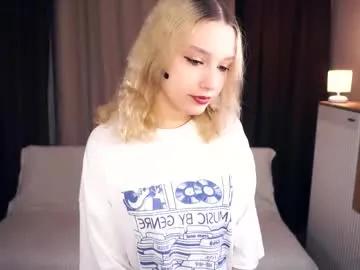 luellazahnen on Chaturbate 