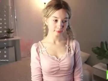 lynngroves on Chaturbate 