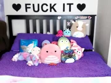 mackenziewolfe on Chaturbate