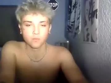 mammothboii2 on Chaturbate 