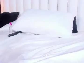 martinagracex — GOAL: Ride dildo [200 tokens remaining] Sexy Colombian redhead horny wanting to get your milk out #feet #lovense #anal #18 #redhair