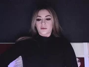 mayadelevinnge on Chaturbate 