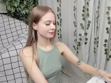 mell_milles on Chaturbate 