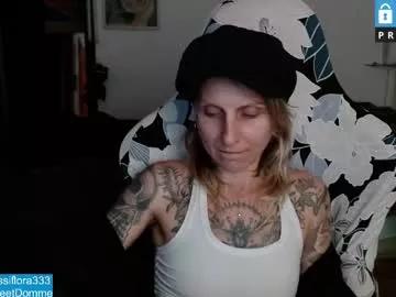 mesmerizing_tati333 on Chaturbate 