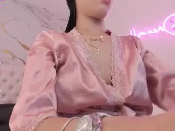 mia_jonnees on Chaturbate