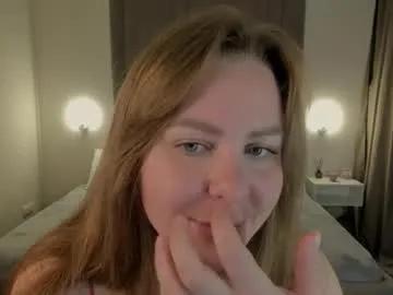 mika_bloom on Chaturbate