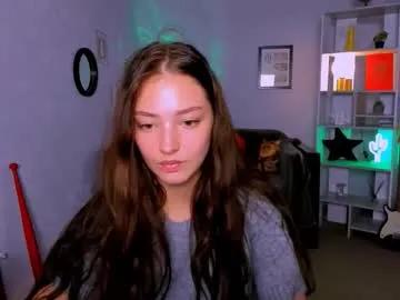 miki_nikki on Chaturbate
