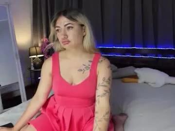 mikkishows on Chaturbate 