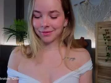 milly_shy on Chaturbate 