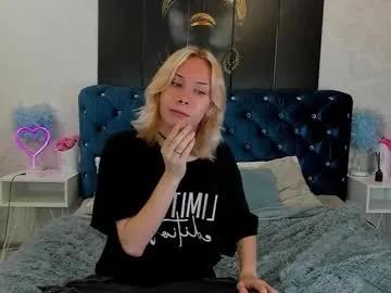milophelps — GOAL: Jerk off in pose missionary [0 tokens remaining] Hello my sweet cats #bigcock #twink #young #femboy #feet