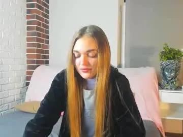 moirawenzinger — Heeeeyy, my name is kylie !! Goal: for good start #blonde #18 #New #LovensE #SKINNY [25 tokens remaining]