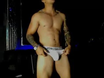 mr_maximo on Chaturbate 