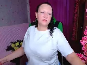 mrs___milf — take off your top #bigboobs #new #feet #c2c #mommy [33 tokens remaining]
