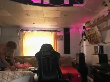naughty_nik43 — CrazyTicket: Show in progress. CUM cum CUM. Tip 75 tokens to see the show