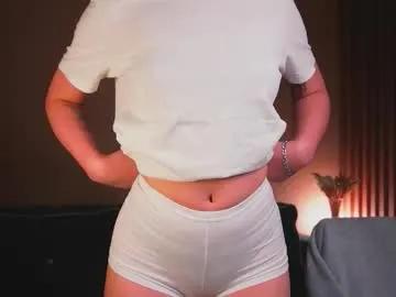 new_purple — Hey! i'm #18 y.o, #young lady! I have a #shy temper but open soul, #blonde hair and #natural appearance Goal:  Show my  outfit  [13 tokens remaining]