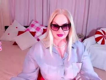 nina_deville on Chaturbate 