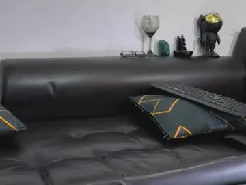 nixon347932 on Chaturbate