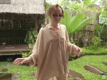 ohmymojo — #natural #chill #feet #armpits #strapon