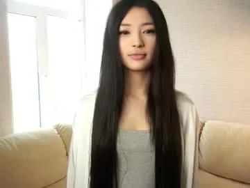 palmiratownzen — first steps here Goal: hug yourself and stand like a shy girl 6_6 i'm #new here <i'm #young #18 #asian and very very #shy [253 tokens remaining]