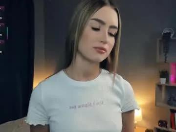 paulettelafevre — GOAL: wet my top [139 tokens remaining] Hello CB,Im Eva<3 im new here #18 #new #skinny #teen #shy